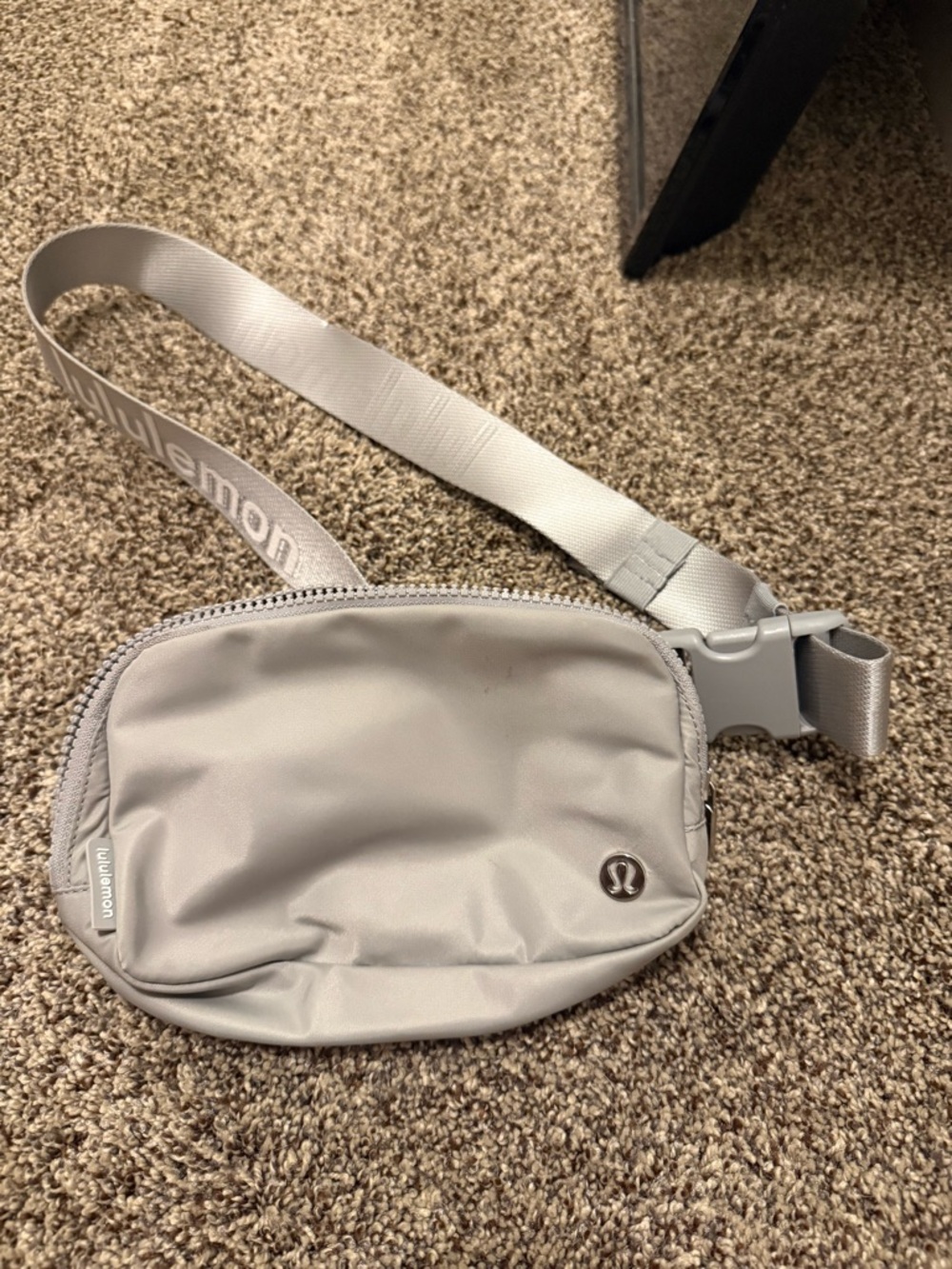 Lululemon belt bag